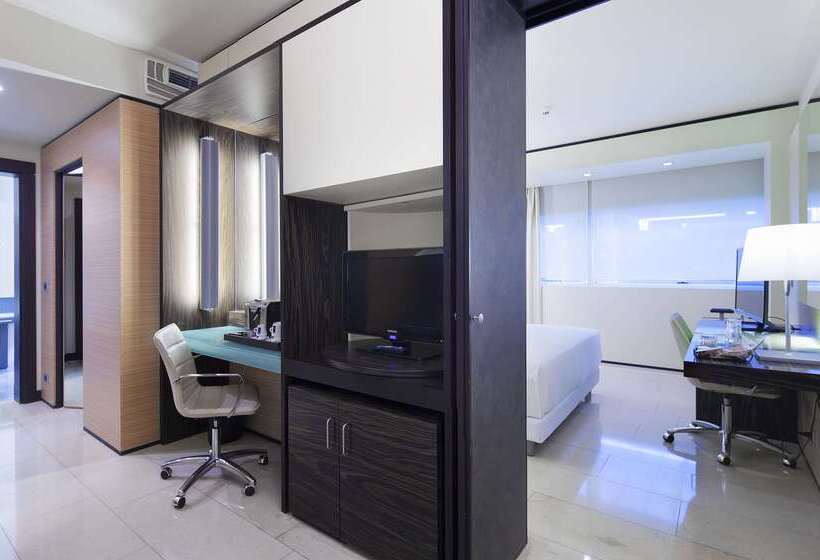 Otel NH Venezia Laguna Palace