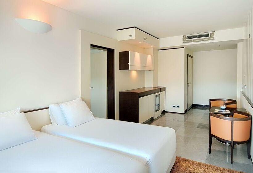 Otel NH Venezia Laguna Palace