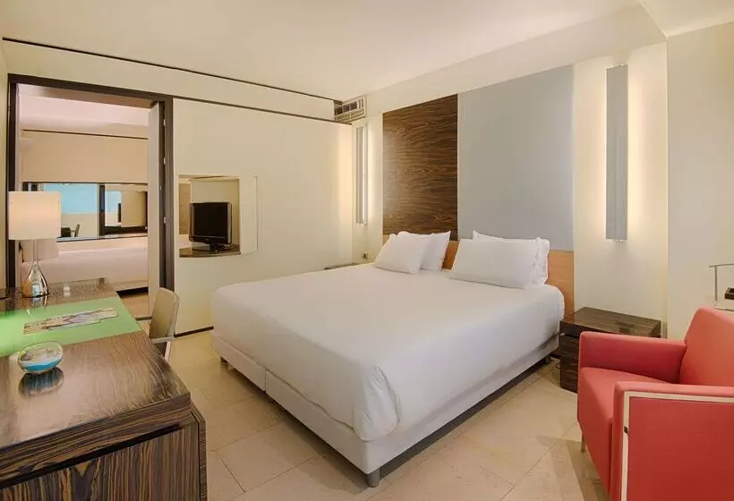 Szálloda NH Venezia Laguna Palace