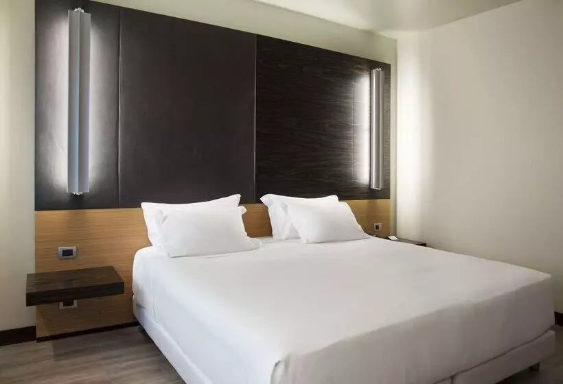 Szálloda NH Venezia Laguna Palace