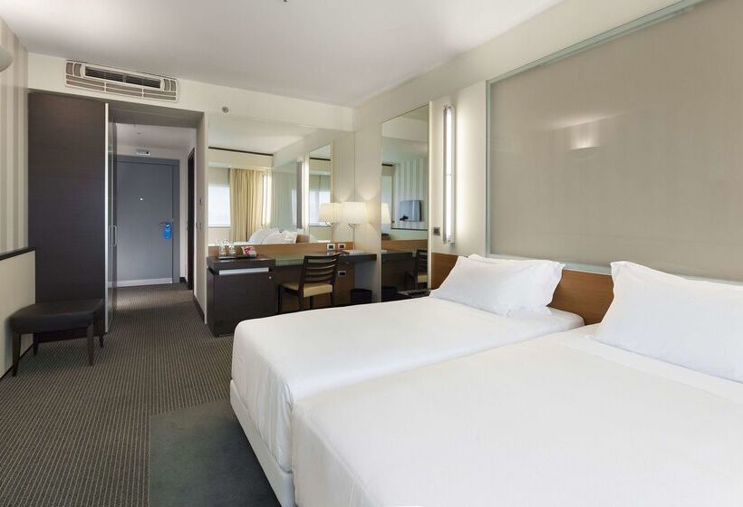 Otel NH Venezia Laguna Palace