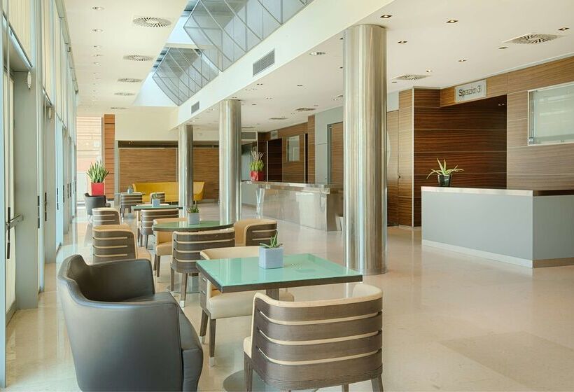 Otel NH Venezia Laguna Palace