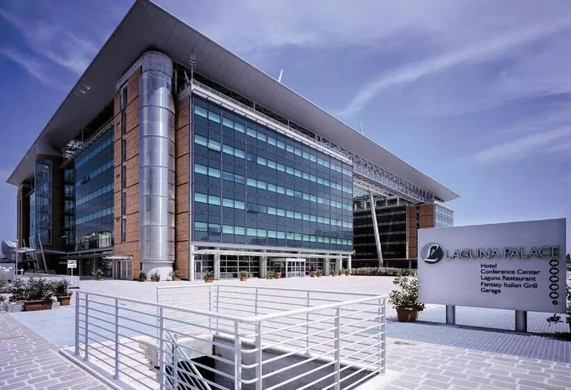 Szálloda NH Venezia Laguna Palace