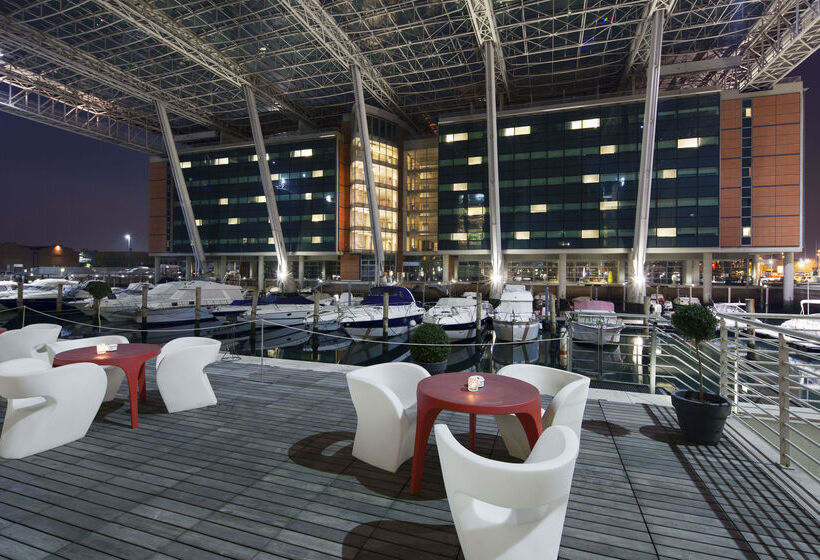 Otel NH Venezia Laguna Palace