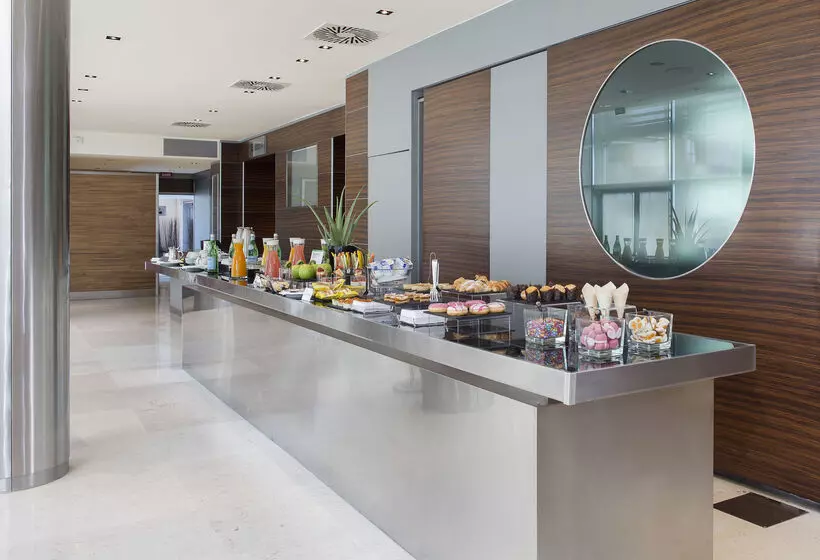 Szálloda NH Venezia Laguna Palace