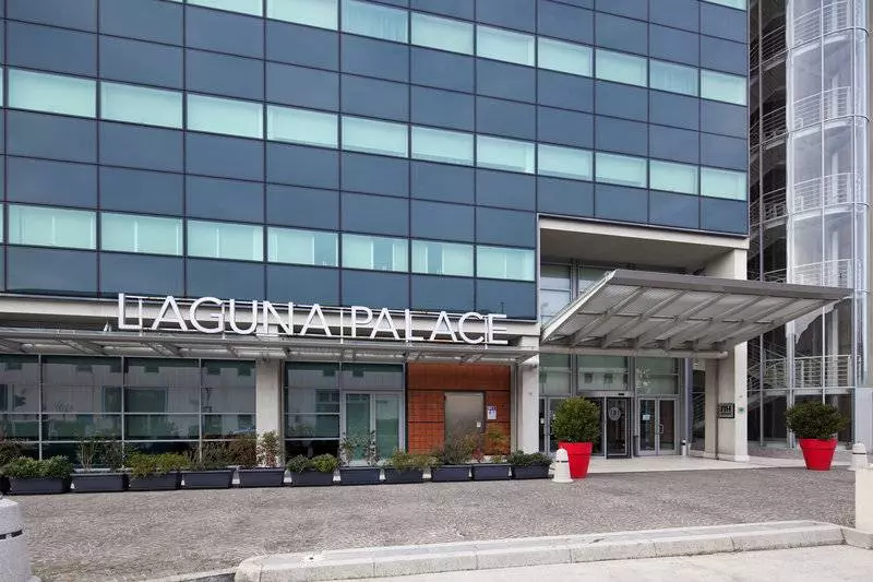 Szálloda NH Venezia Laguna Palace