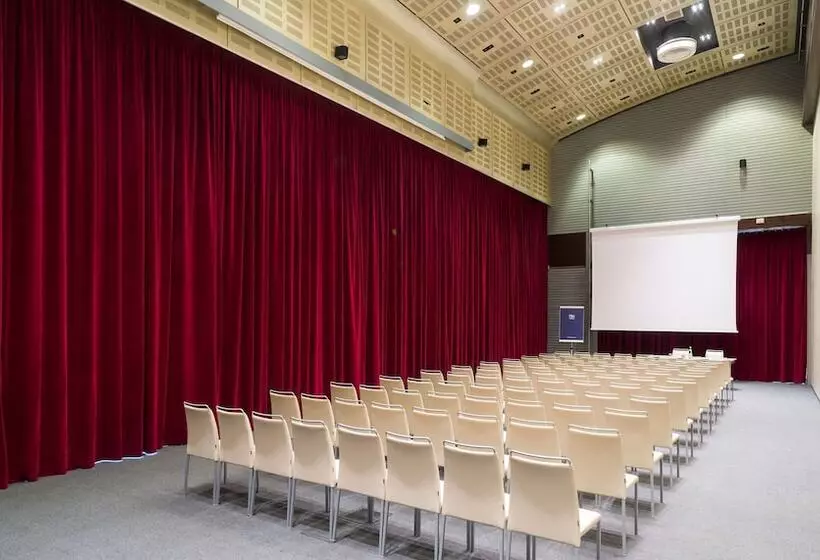 Szálloda NH Venezia Laguna Palace