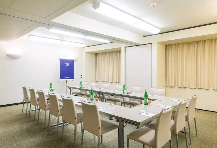 Szálloda NH Venezia Laguna Palace