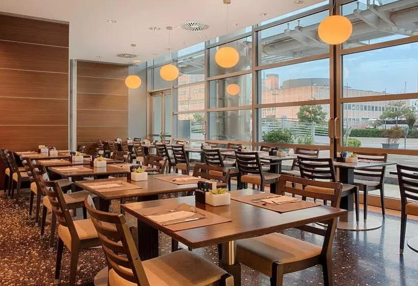 Szálloda NH Venezia Laguna Palace