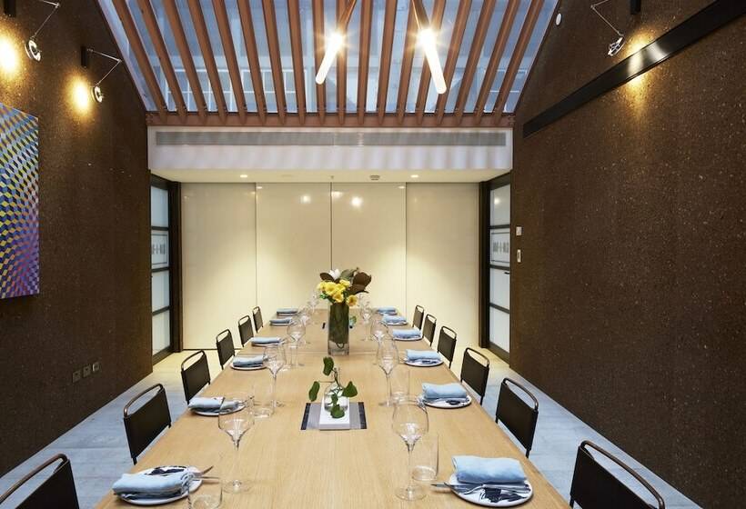 בית מלון כפרי Ovolo Woolloomooloo