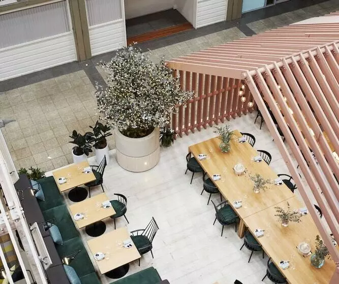 בית מלון כפרי Ovolo Woolloomooloo