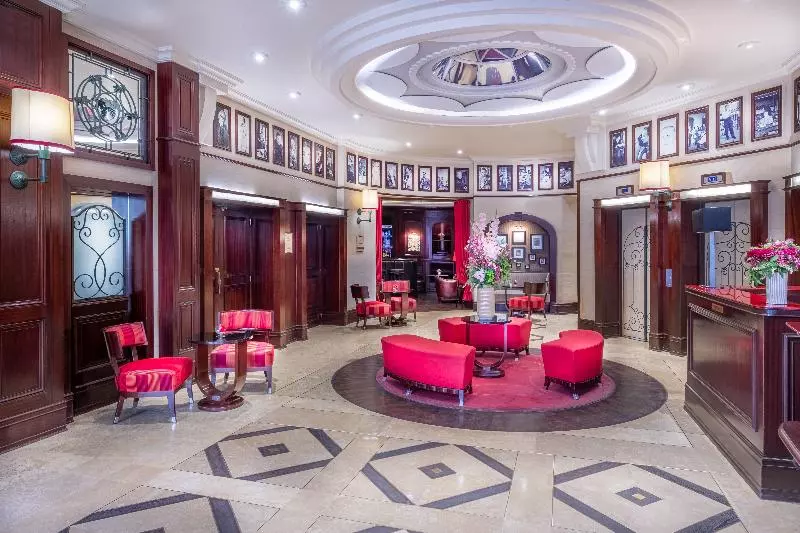ホテル Pont Royal Paris