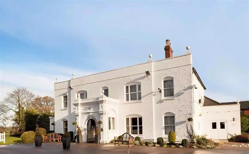 فندق Woughton House