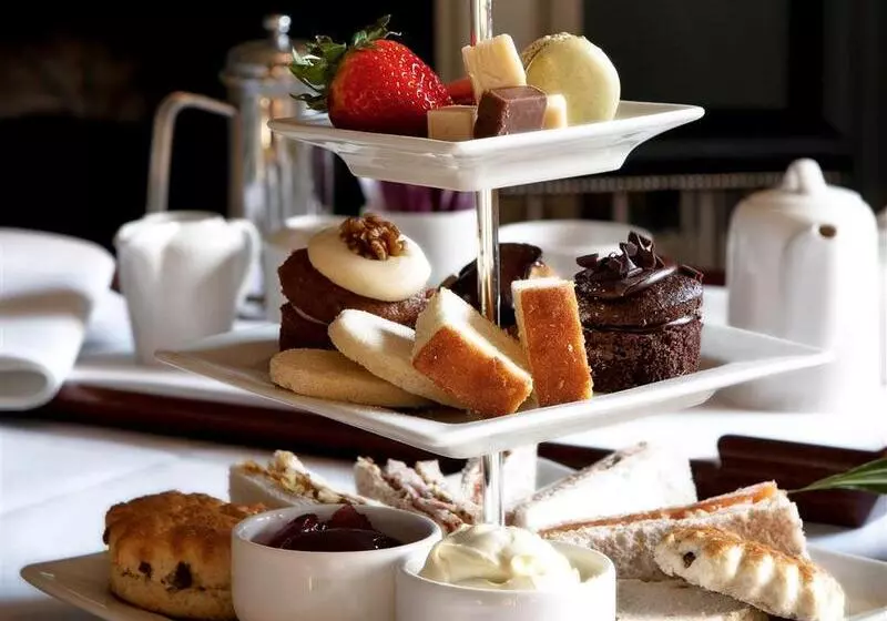 فندق Woughton House