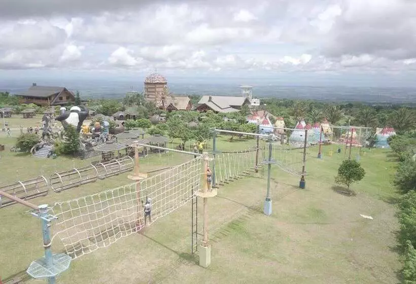 Campuestohan Highland Resort