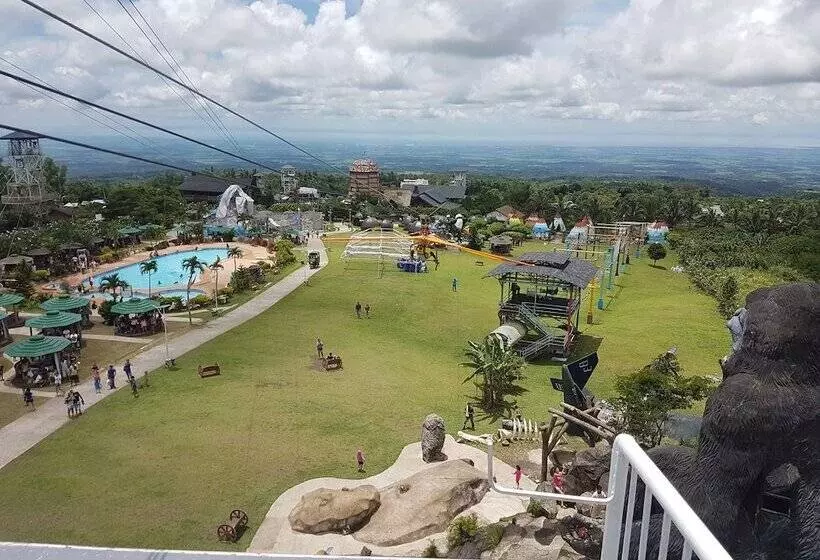 Campuestohan Highland Resort