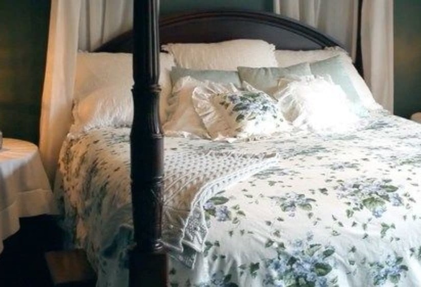 Filigree Inn Bed & Breakfast