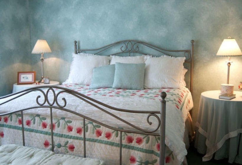 Filigree Inn Bed & Breakfast