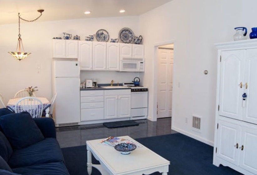 Filigree Inn Bed & Breakfast