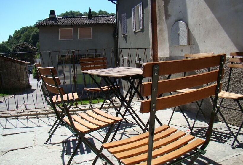 Guesthouse Arosio B&b