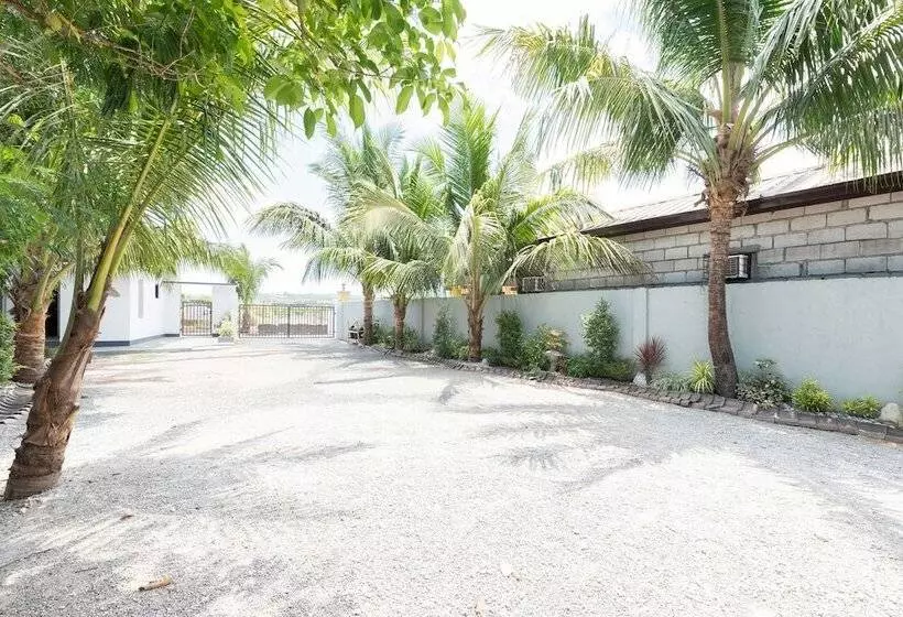 Hotelli Treasure Point Bataan By Oyo Rooms