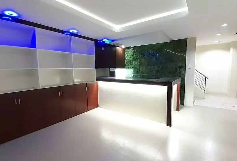 Jrjf Hotel By Oyo Rooms