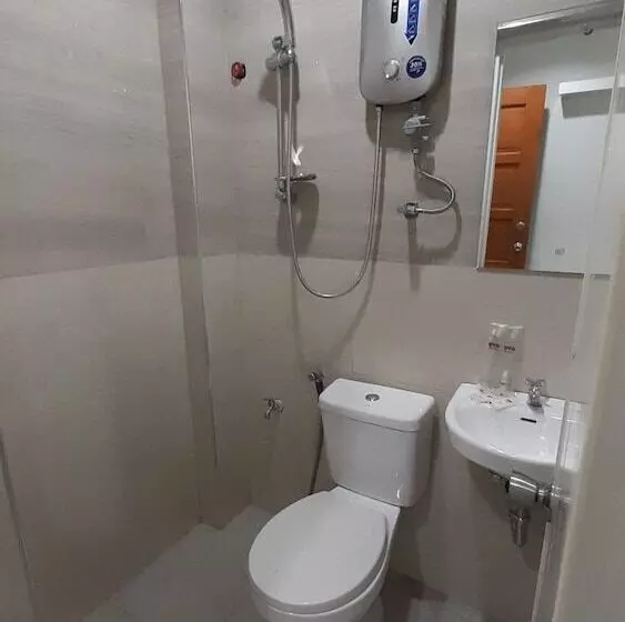 Jrjf Hotel By Oyo Rooms