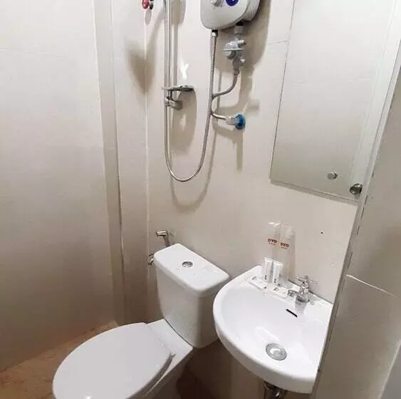 Jrjf Hotel By Oyo Rooms