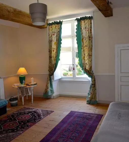 ベッドアンドブレックファースト Chambres D'hôtes Château De Bonabry