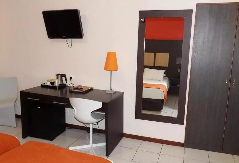 Central Hotel Cayenne