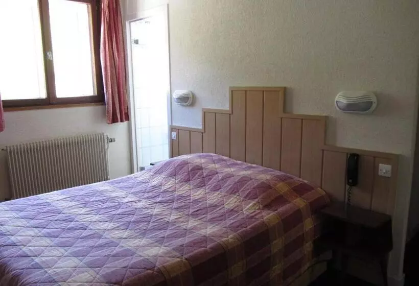 هتل Auberge Des Skieurs