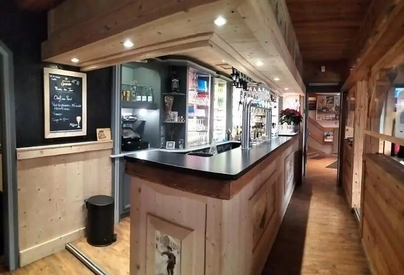 هتل Auberge Des Skieurs