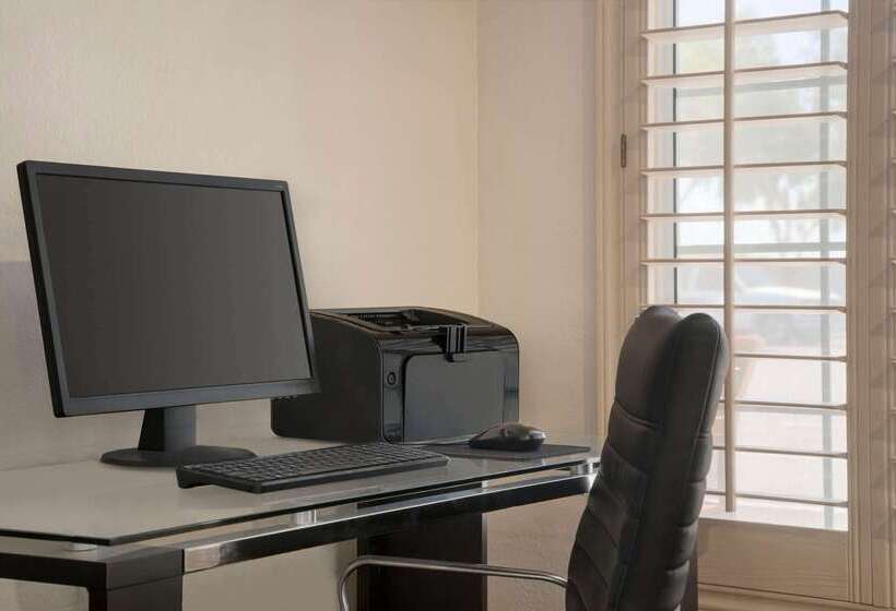 בית מלון כפרי Baymont By Wyndham Casa Grande