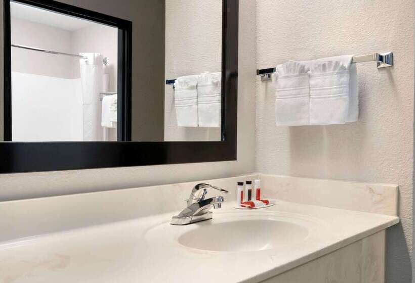 בית מלון כפרי Baymont By Wyndham Casa Grande