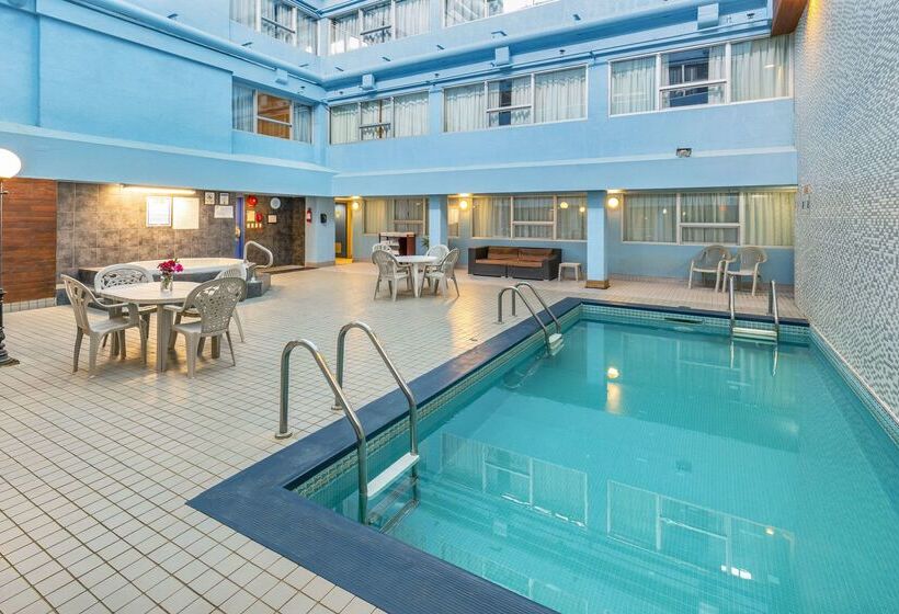 فندق Comfort Inn & Suites