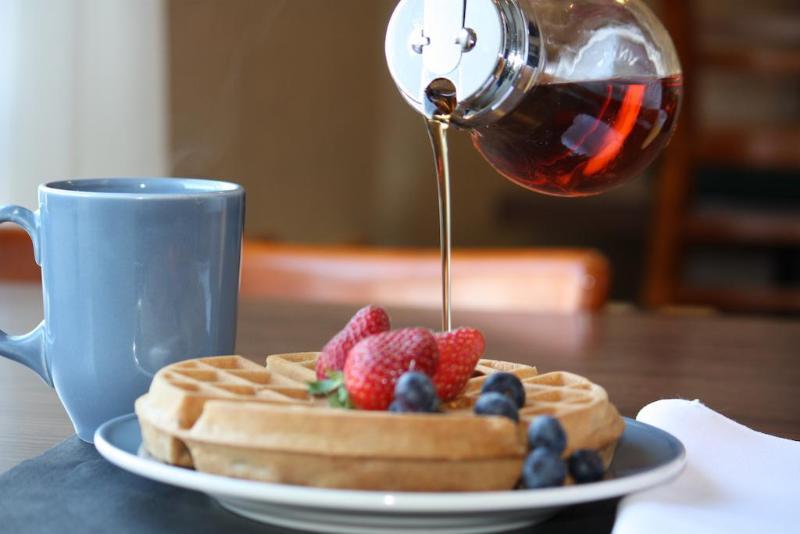 هتل Comfort Inn Lakeshore