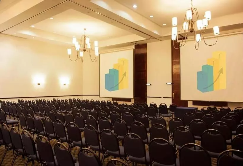 هتل Fiesta Inn Periferico Sur