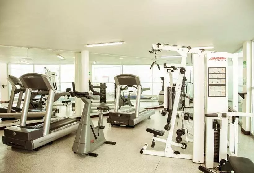 هتل Fiesta Inn Periferico Sur