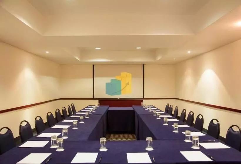 هتل Fiesta Inn Periferico Sur