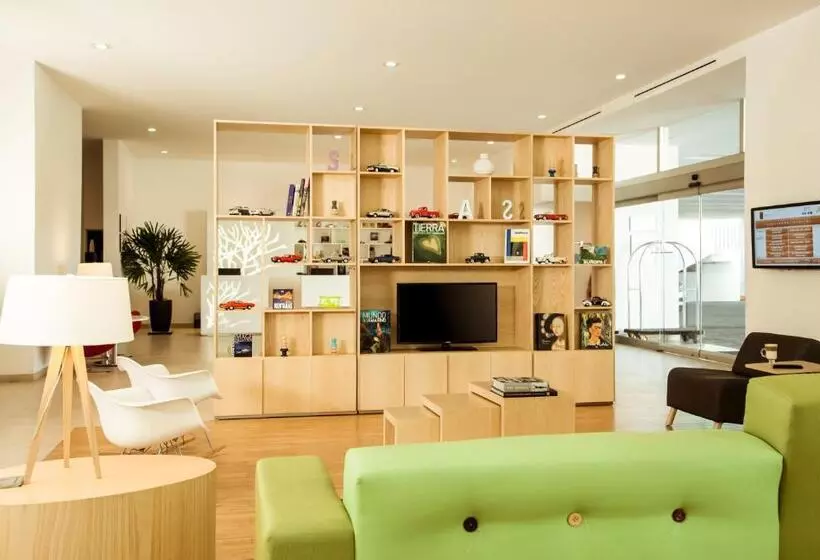 هتل Fiesta Inn Periferico Sur