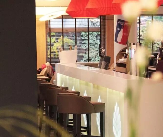 酒店 Hostellerie Saint Vincent Beauvais Aeroport