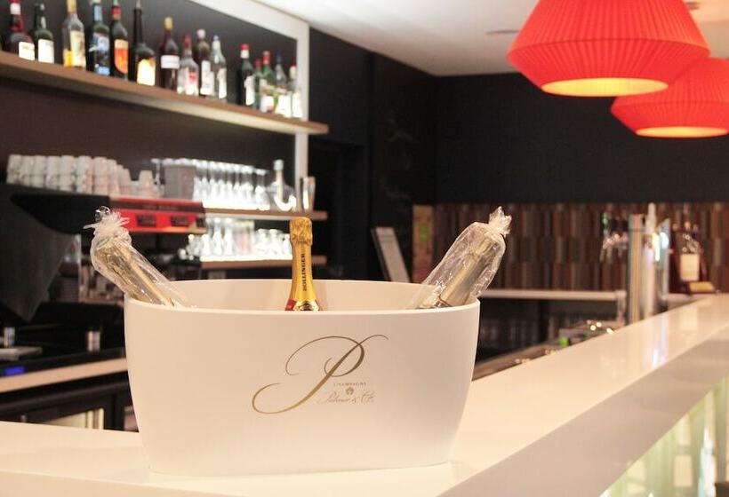 هتل Hostellerie Saint Vincent Beauvais Aeroport