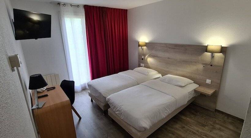 هتل Hostellerie Saint Vincent Beauvais Aeroport