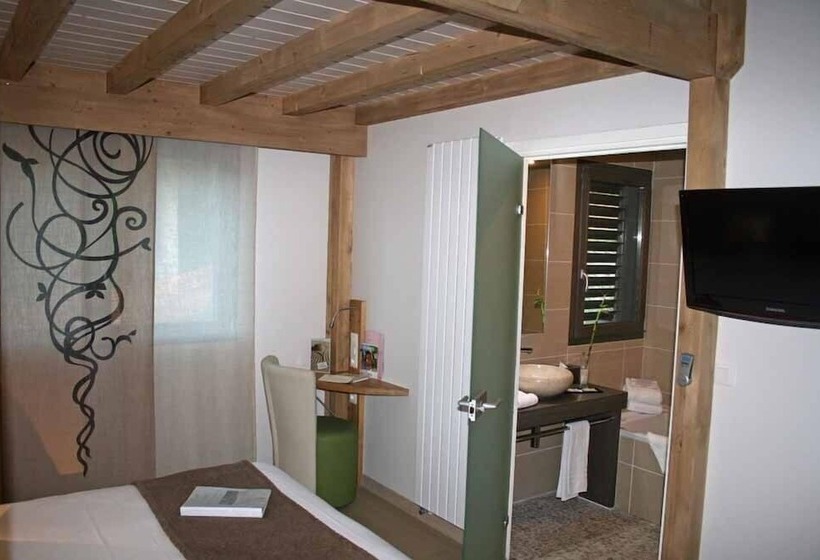 호텔 La Croix De Savoie & Spa