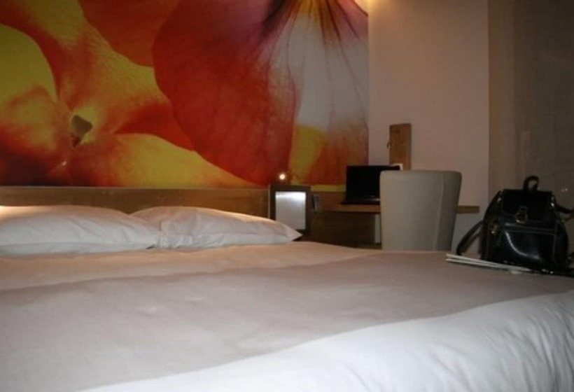 호텔 La Croix De Savoie & Spa