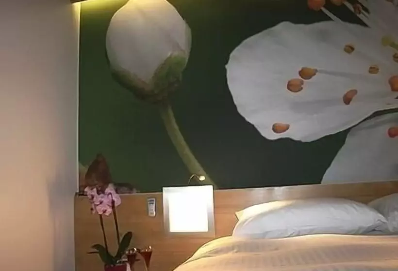 ホテル La Croix De Savoie & Spa