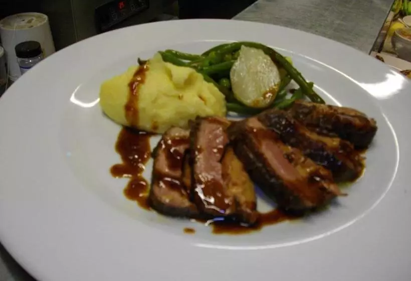 ホテル Le Montauban