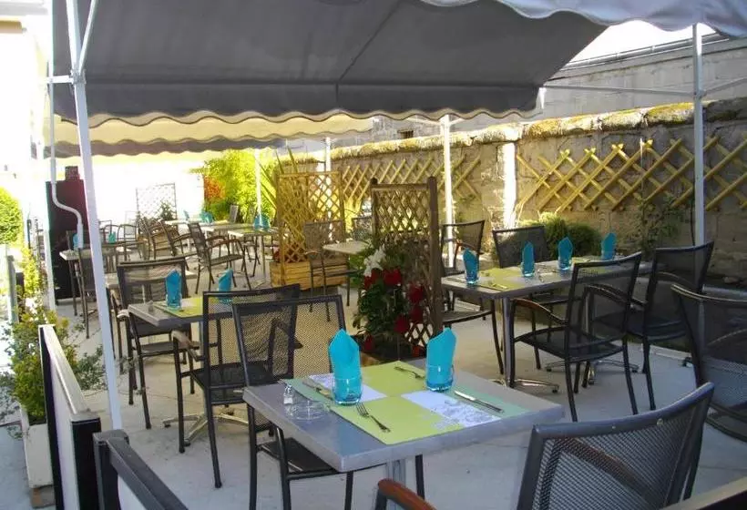 ホテル Le Montauban