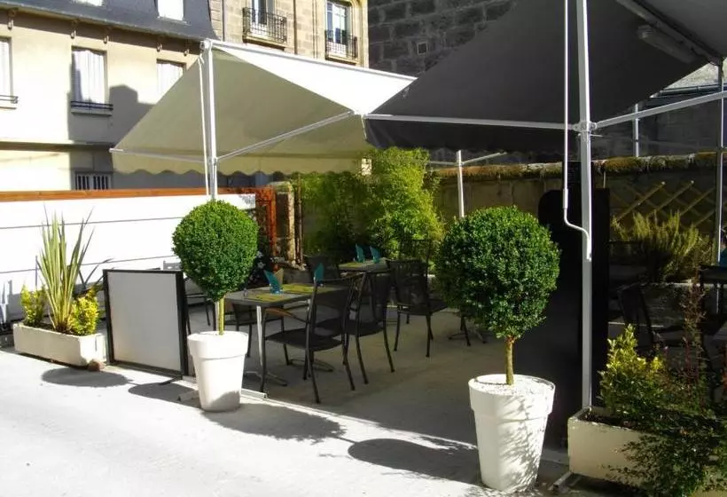 ホテル Le Montauban