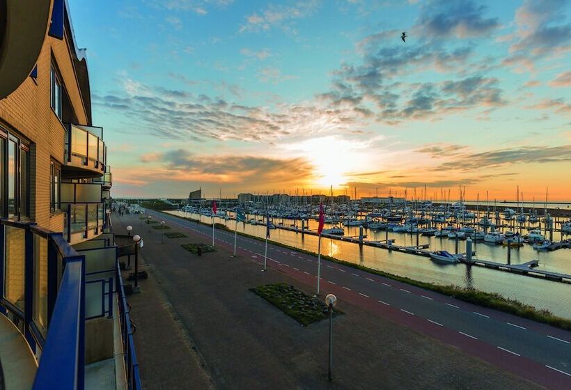 Leonardo Hotel Ijmuiden Seaport Beach